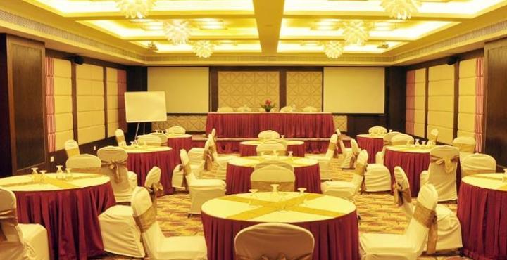 The Arcadia Hotel Coimbatore Eksteriør billede