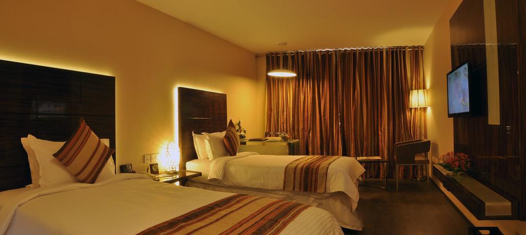 The Arcadia Hotel Coimbatore Eksteriør billede