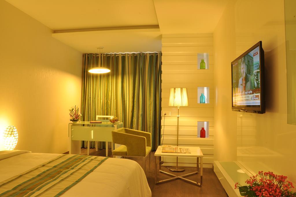 The Arcadia Hotel Coimbatore Eksteriør billede