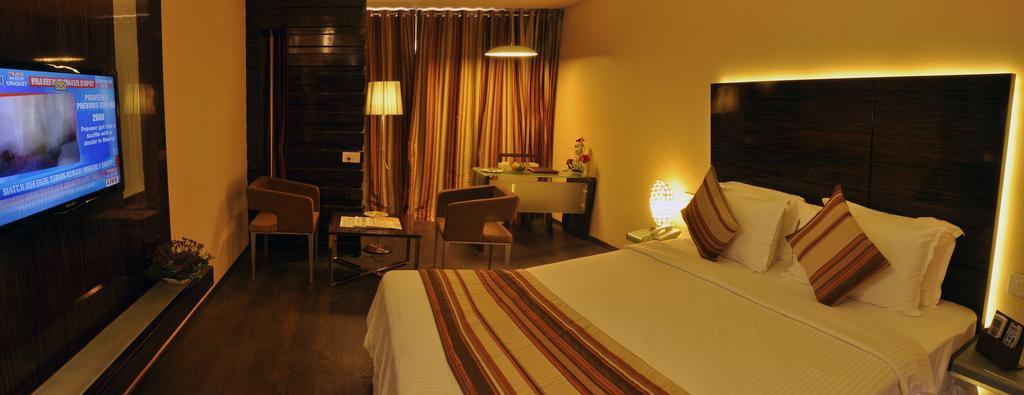 The Arcadia Hotel Coimbatore Eksteriør billede