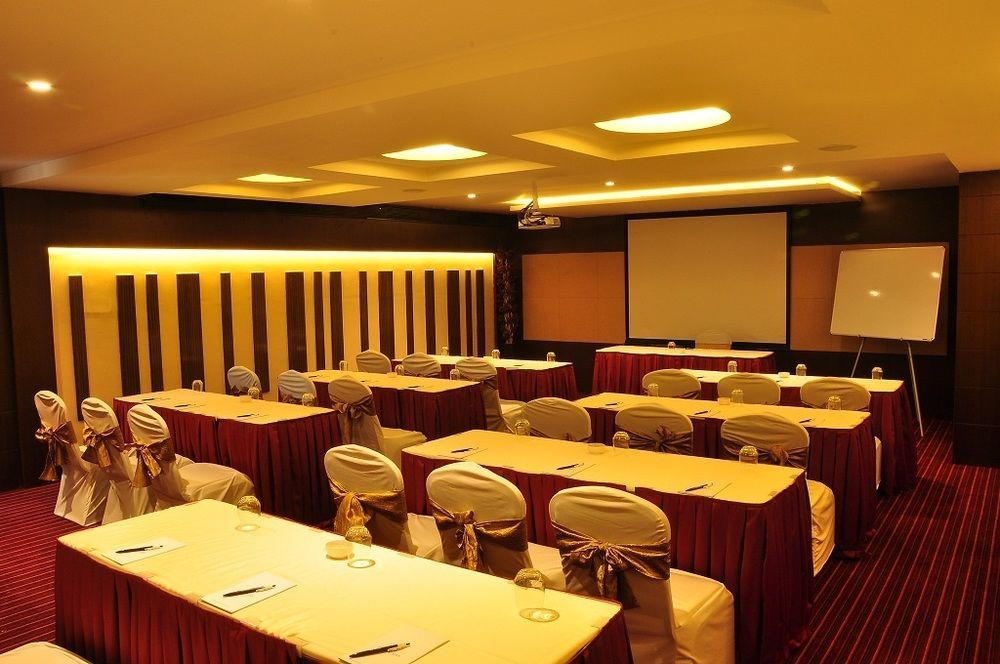 The Arcadia Hotel Coimbatore Eksteriør billede